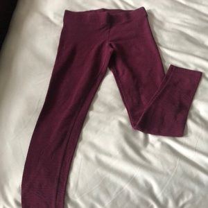 American Eagle burgundy leggings w/ pattern